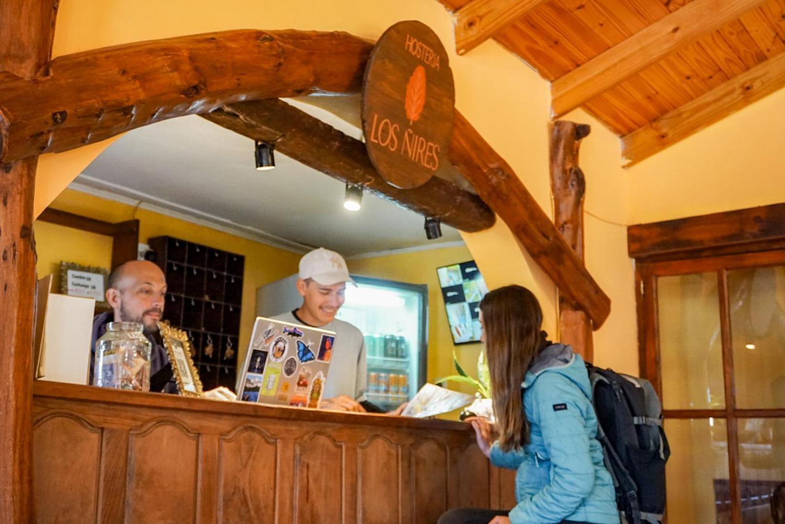 Hosteria Los Nires Hotel El Chalten Bagian luar foto